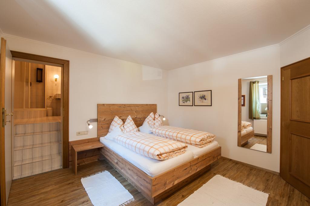 Appartements Al Castagno Ehrwald Exteriér fotografie